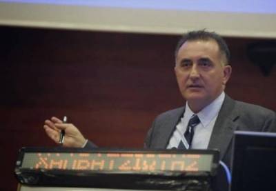 Πρέπει να μάθουμε να ζούμε με τον κορονοϊό