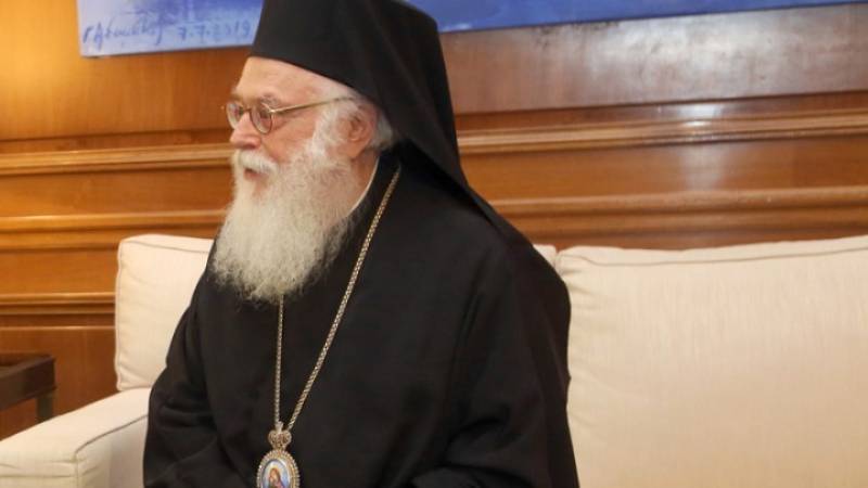 Η καρδιά της Ορθοδοξίας κτυπά σήμερα στα Τίρανα - Το ύστατο «χαίρε» στον μακαριστό Αρχιεπίσκοπο Αναστάσιο