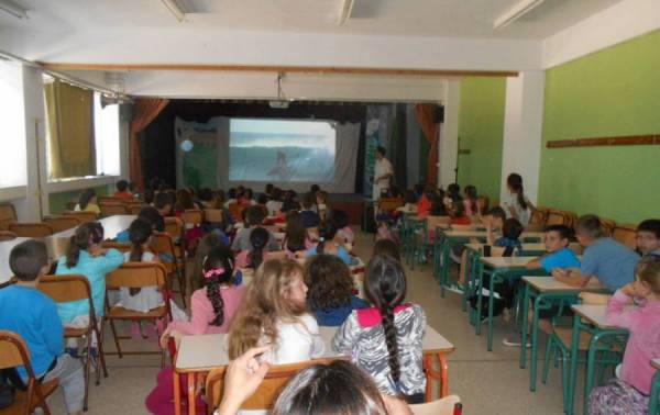 πό ενημέρωση στελεχών του Λιμεναρχείου σε σχολείο