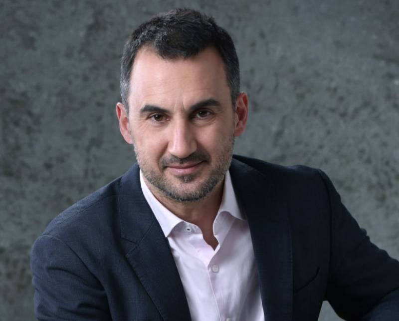 Χαρίτσης: &quot;Στην Αριστερά γνωρίζουμε από ήττες. Γνωρίζουμε όμως καλύτερα το «επιτρέπεται να πέσεις, επιβάλλεται να σηκωθείς&quot;