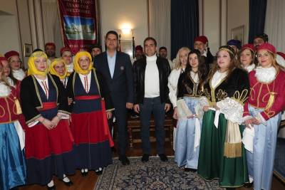 "Καλέσματα" στην Καλαμάτα για το Καρναβάλι της Μεσσήνης (βίντεο-φωτογραφίες)