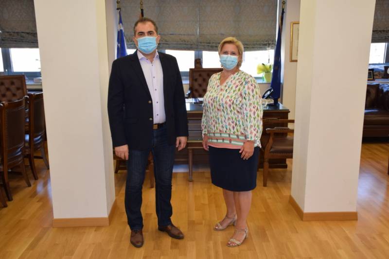 Σε Βασιλόπουλο η Κουμάντου για την Δημόσια Κεντρική Βιβλιοθήκη Καλαμάτας