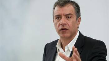 Θεοδωράκης: O Τσίπρας θα χάσει το δημοψήφισμα, ο λαός θα ψηφίσει Ευρώπη