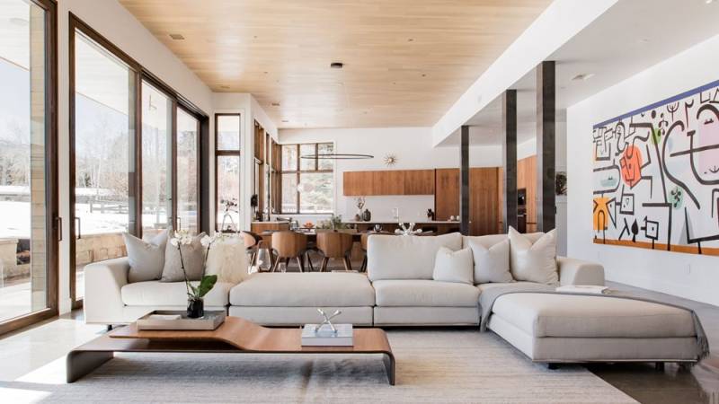 Μέτρα κατά των airbnb ζητεί η Ενωση Ξενοδόχων Μεσσηνίας - Ικανοποίηση Καραλή για υπουργοποίηση Ολγας Κεφαλογιάννη