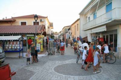 Εργασίες για κυκλοφοριακές ρυθμίσεις στη Φοινικούντα