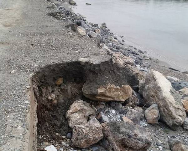 Υπογραφές για την ακτή της Μικρής Μαντίνειας