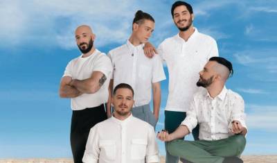 Πάρτι με τους “Enorasis” στην Μπούκα