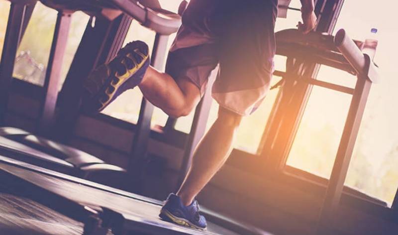 Την τοποθέτηση απινιδωτών στους αθλητικούς χώρους και τις σχολικές μονάδες ζητάει ο Πανελλήνιος Ιατρικός Σύλλογος