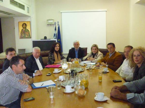 Μείωση δραστηριότητας για περιορισμό του νέφους