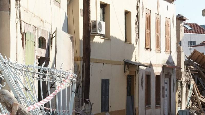 Συνεχίζονται οι έλεγχοι και οι αυτοψίες σε κτήρια στη Βόρεια Λέσβο