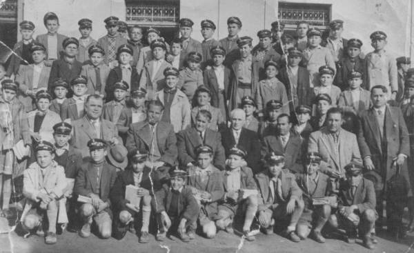 Η ίδρυση του πρώτου σχολείου στο Νησί