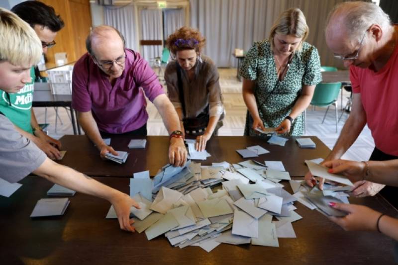 Γαλλικές εκλογές: Το Νέο Λαϊκό Μέτωπο νικητής των εκλογών σύμφωνα με τα exit polls (βίντεο)