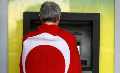 Σε νέο χαμηλό η τουρκική λίρα