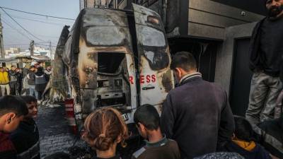 Πέντε δημοσιογράφοι του Al Jazeera σκοτώθηκαν σε «στοχευμένο» πλήγμα του Ισραήλ στη Γάζα