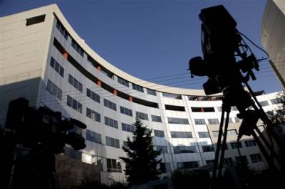Πλήρωσαν τρεις από τους τέσσερις υπερθεματιστές, αποχώρησε ο Καλογρίτσας