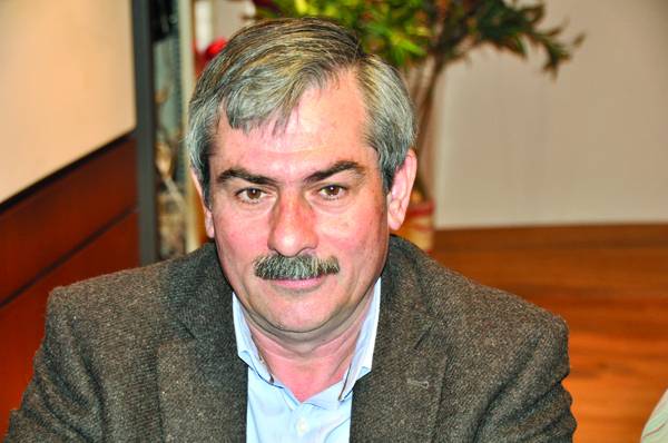 Πετράκος κατά μνημονιακής συγκυβέρνησης ΣΥΡΙΖΑ - ΑΝΕΛ