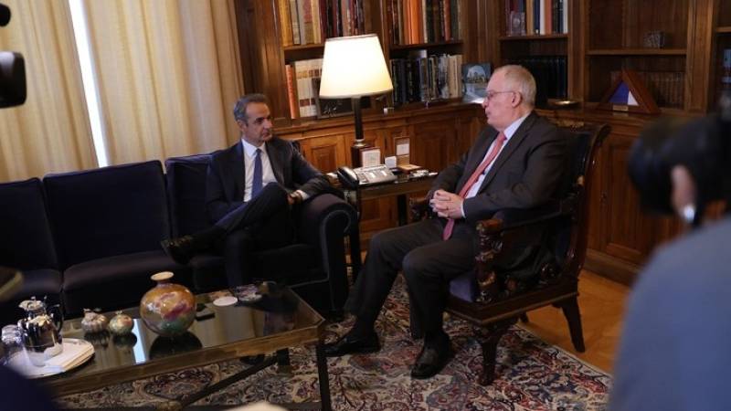 Κυρ. Μητσοτάκης: Μειώνουμε τους φόρους και αυξάνουμε τους μισθούς - Κάθε χρόνο θα επιστρέφουμε το πλεόνασμα στην κοινωνία (βίντεο)