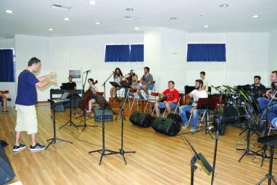 Αφιέρωμα στο Μίκη Θεοδωράκη από το Μουσικό Σχολείο Καλαμάτας (βίντεο)