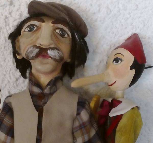 Παραστάσεις της Πειραματικής για την Ημέρα Κουκλοθέατρου