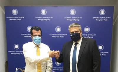 Χρυσομάλλης με Πλεύρη για στελέχωση μονάδων υγείας