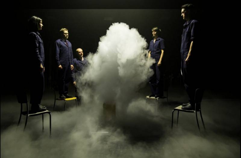 «Το κορίτσι από το εργοστάσιο της ομίχλης»: Ενα σύγχρονο παραμύθι από την Ελβετία στο Φεστιβάλ Αθηνών