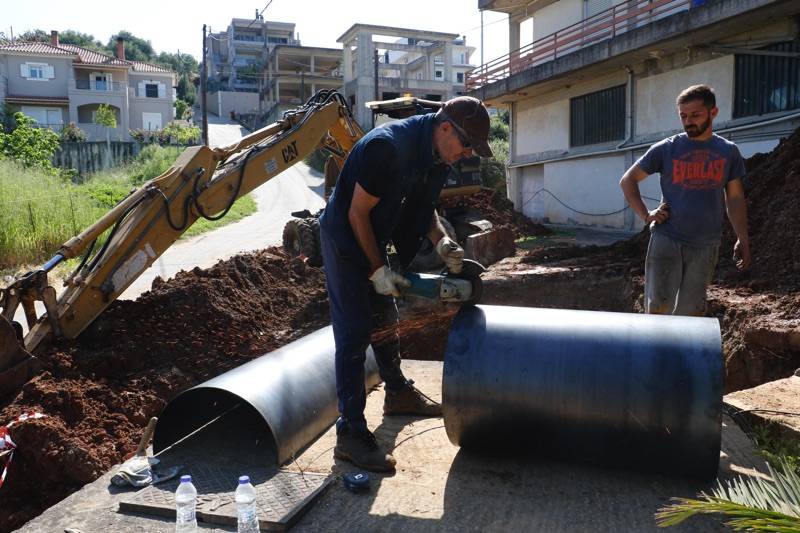 Καλαμάτα: Ολοκληρώθηκε η επιδιόρθωση της βλάβης στον αγωγό - Σταδιακή αποκατάσταση υδροδότησης