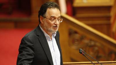 Π. Λαφαζάνης: Η χώρα χρειάζεται μια εκ βάθρων επανεθεμελίωση σε νέες δημοκρατικές βάσεις αρχών