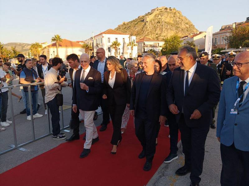 Ο Πτωχός στα εγκαίνια του 10ου Mediterranean Yacht Show