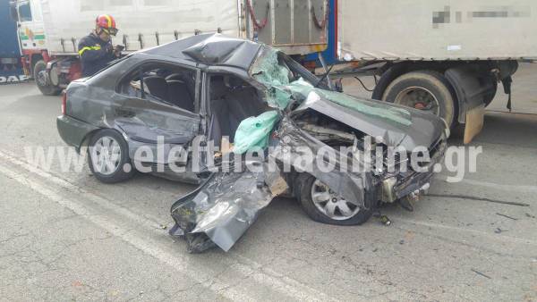 Τροχαίο με μία νεκρή και έναν σοβαρά τραυματία έξω από τη Μεσσήνη (βίντεο)