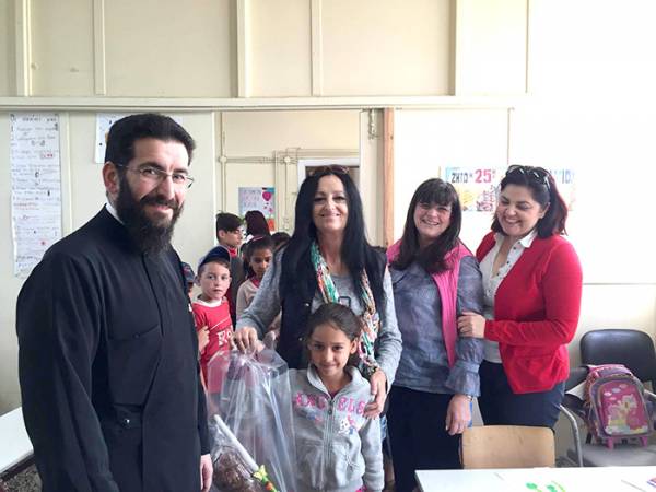 Δώρα από την Μητρόπολη στο Δημοτικό Σχολείο Ασπροχώματος