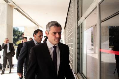 Ελιά Καλαμάτας στην Αιτωλοακαρνανία ζητεί ο βουλευτής Κώστας Καραγκούνης 