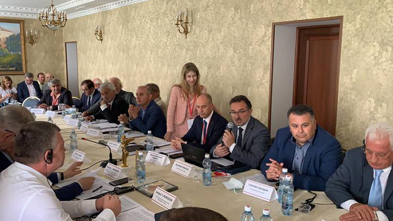 Μπασακίδης στη Ρωσία για δίκτυο πόλεων με αρχαία πολιτιστική κληρονομιά