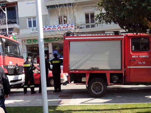 Κινητοποίηση της Πυροσβεστικής για καπνούς από διαμέρισμα στην Αριστομένους (φωτογραφίες)