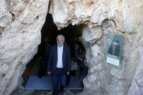 Ο Τατούλης ανέλαβε και... αντιπεριφερειάρχης!