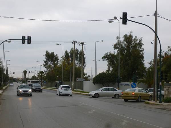 Μάκαρης: "Χαλούν συχνά τα φανάρια στο Νοσοκομείο"