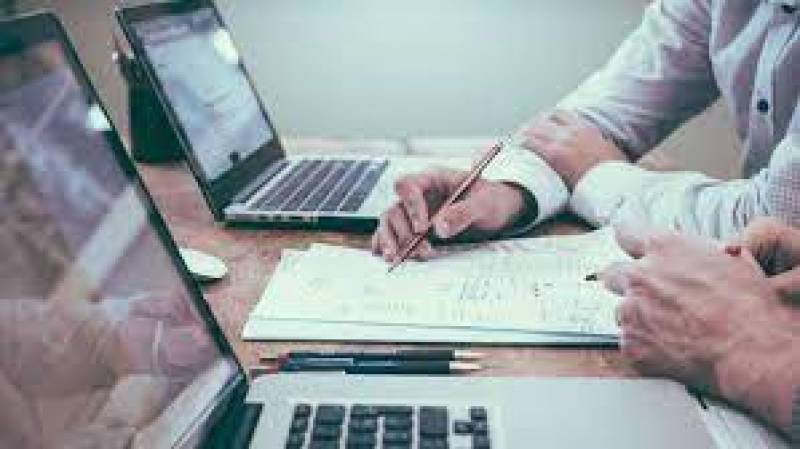 Aνοίγουν χιλιάδες θέσεις εργασίας στο Δημόσιο - Πού θα γίνουν προσλήψεις