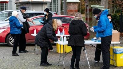 Covid-19: Ρεκόρ κρουσμάτων σε Σουηδία και Αυστρία από την «επέλαση» της Όμικρον