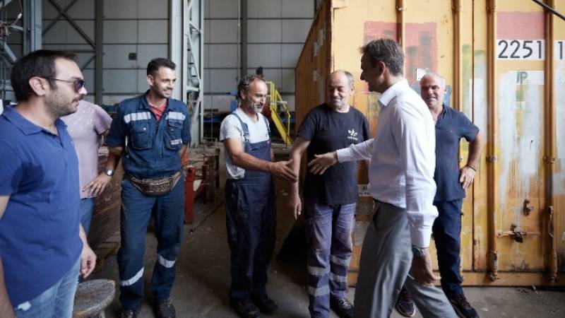 Μητσοτάκης: Εξασφαλίσαμε όλες τις θέσεις εργασίας και επενδύσεις 200 εκατ. ευρώ στα Ναυπηγεία Ελευσίνας