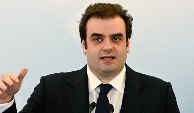 Το μήνυμα του Κυριάκου Πιερρακάκη για το Πολυτεχνείο: «Το παράδειγμά τους φωτίζει τον δρόμο προς το καλύτερο κοινό μας μέλλον»