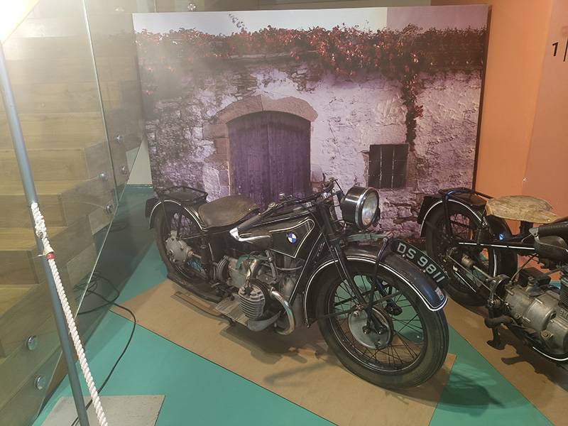 Δίκυκλες «καλλονές» στο παλιό λιμάνι Χανίων