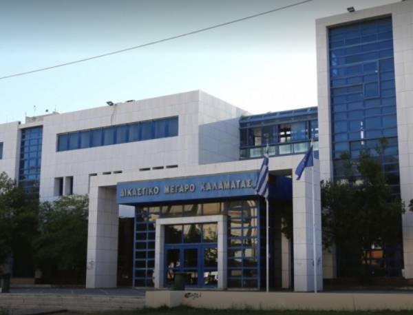 Καλαμάτα: Από 3 χρόνια σε 2 Αλβανούς για ληστεία με ψεύτικο όπλο