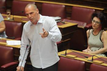 Βαρουφάκης: "Νέα συνθήκη των Βερσαλλιών η συμφωνία με τα προαπαιτούμενα"