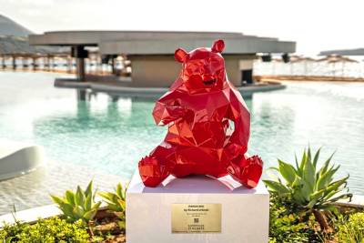 Στο Mandarin Oriental, Costa Navarino: Εκθεση με 4 εμβληματικά έργα του Richard Orlinski