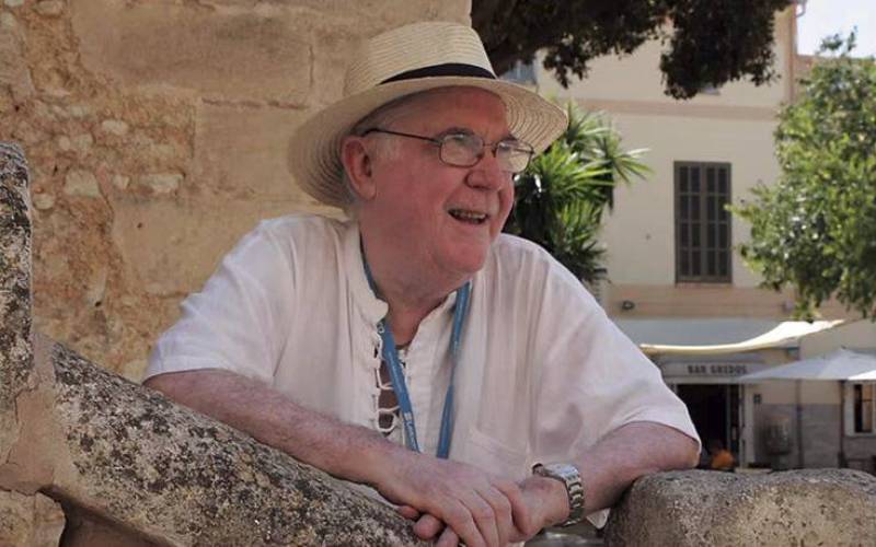 Πέθανε ο πατέρας του Μανού Τσάο, Ραμόν