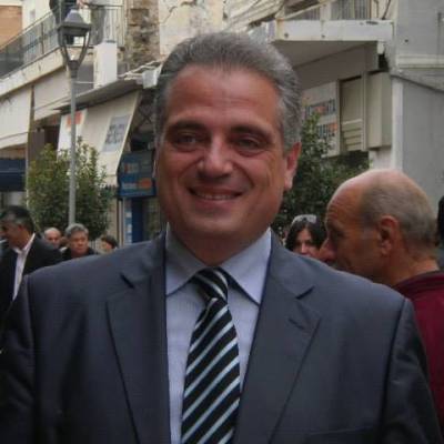 Ο Καραμανλής επίτιμος δημότης Καλαμάτας