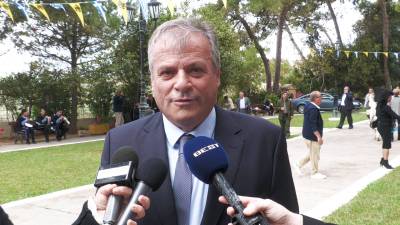 Με καλούς ρυθμούς προχωρούν Γυμνάσιο και αποχέτευση στην Κορώνη (βίντεο)