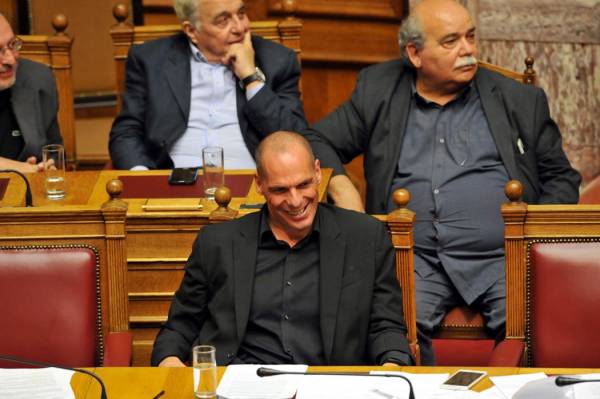 Ο Βαρουφάκης θύμισε μέσω... twitter τι έλεγε ο Σαμαράς το 2011