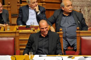 Ο Βαρουφάκης θύμισε μέσω... twitter τι έλεγε ο Σαμαράς το 2011