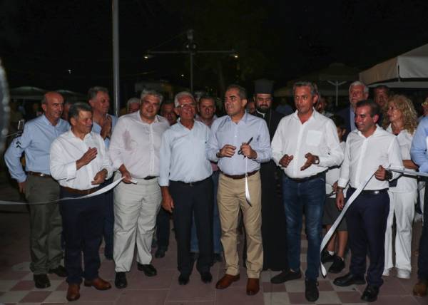 Καλαμάτα: Πλήθος κόσμου στην έναρξη της έκθεσης “Αρτος - Οίνος - Ελαιον”