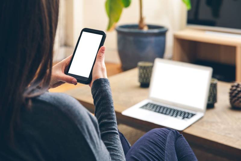 Η έμφυλη βία στο διαδίκτυο μία από τις μορφές κακοποίησης